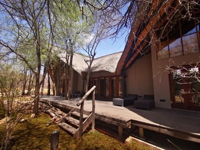 Kgorogoro Lodge 兰斯堡 外观 照片